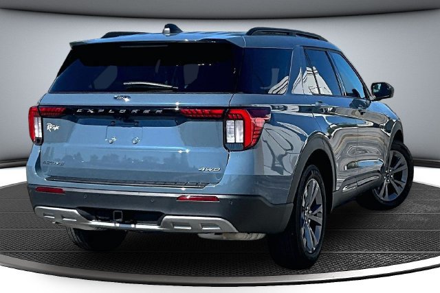 Certified 2026 Ford Explorer Active w/ Active Comfort Package AWD/4WD image 6