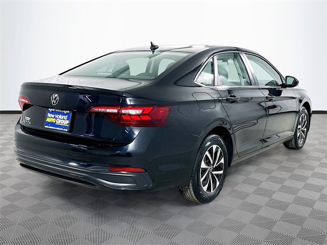 Used 2023 Volkswagen Jetta S image 5