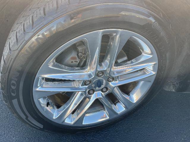 Certified 2016 Ford Explorer XLT w/ Equipment Group 202A image 11