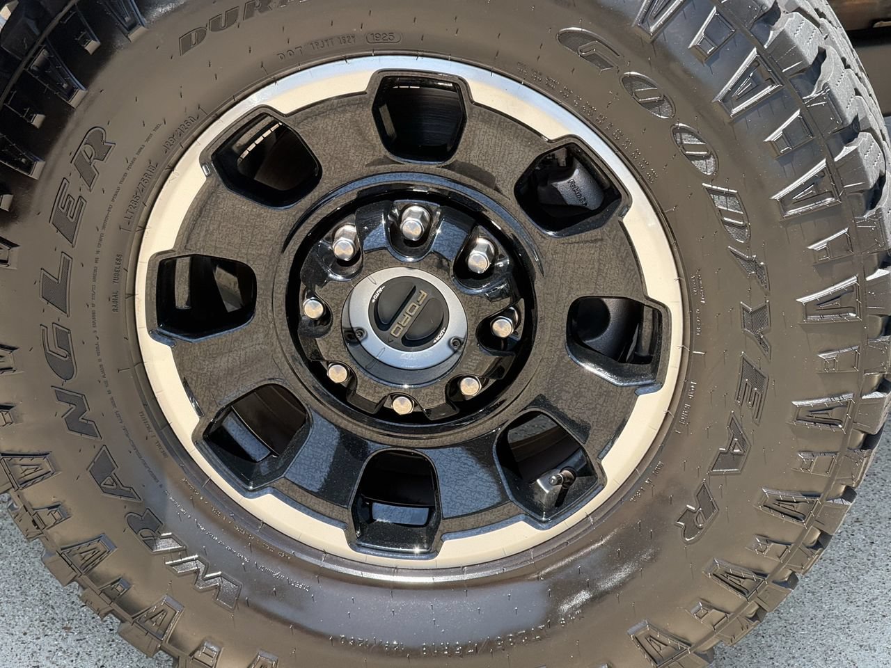 Certified 2025 Ford F250 XLT w/ Tremor Off-Road Package AWD/4WD image 8