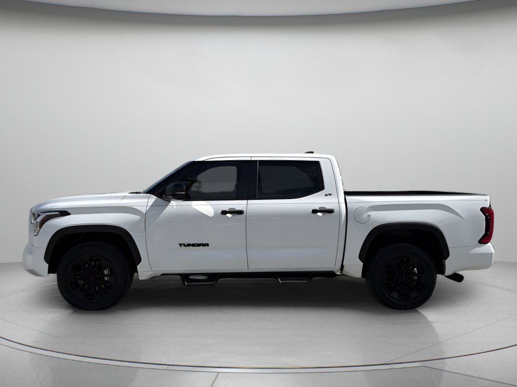 Used 2024 Toyota Tundra SR5 w/ SR5 Convenience Package AWD/4WD image 5