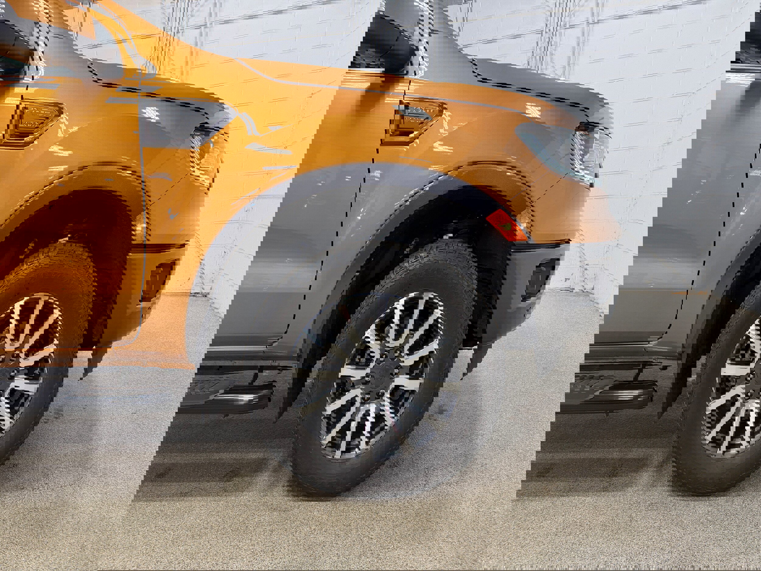 Certified 2019 Ford Ranger Lariat w/ Equipment Group 501A Mid image 23