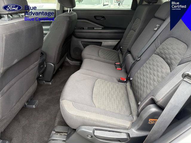Used 2024 Nissan Pathfinder SV FWD image 13