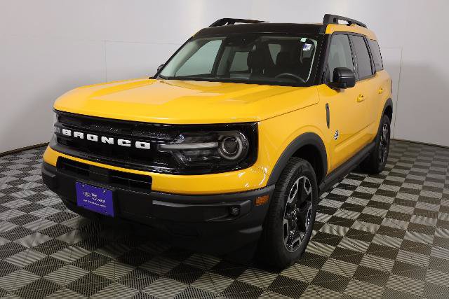 Certified 2023 Ford Bronco Sport Outer Banks w/ Tech Package AWD/4WD image 3