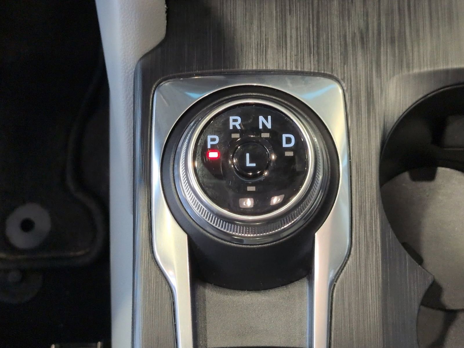 Certified 2025 Ford Escape SE FWD image 35