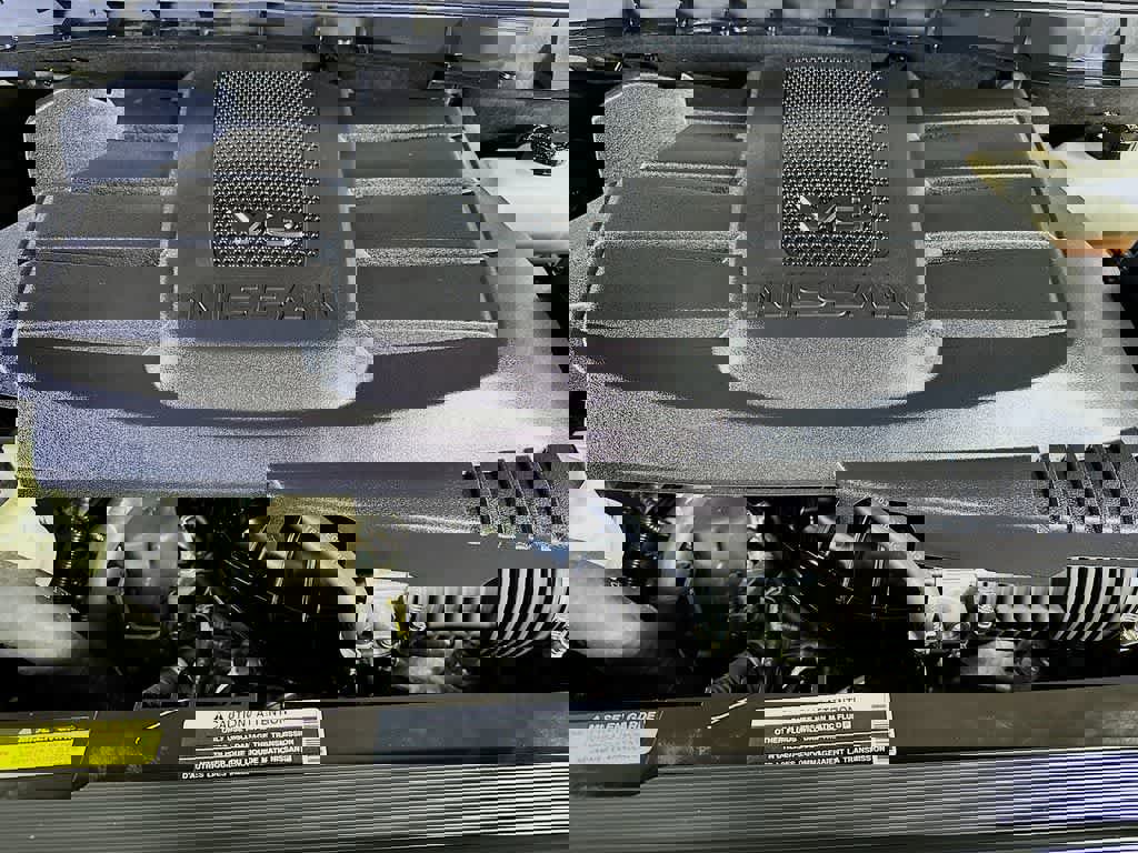 Used 2023 Nissan Titan Platinum Reserve w/ Moonroof Package image 9