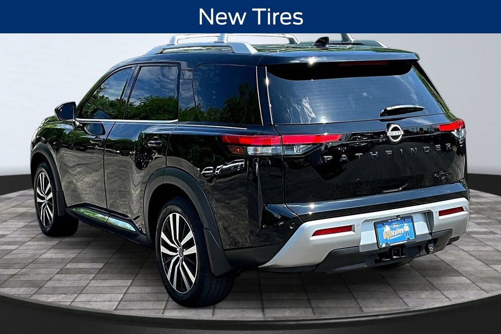 Used 2023 Nissan Pathfinder Platinum AWD/4WD image 4