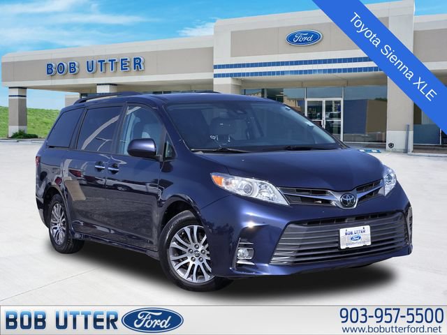 Used 2020 Toyota Sienna XLE w/ XLE Navigation Package FWD image 1