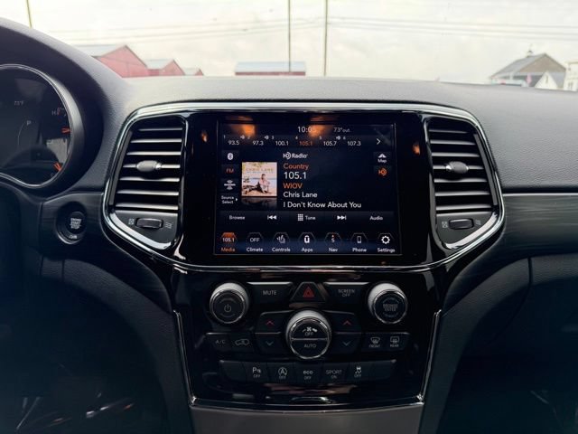 Used 2020 Jeep Grand Cherokee Laredo w/ Laredo X Package AWD/4WD image 16