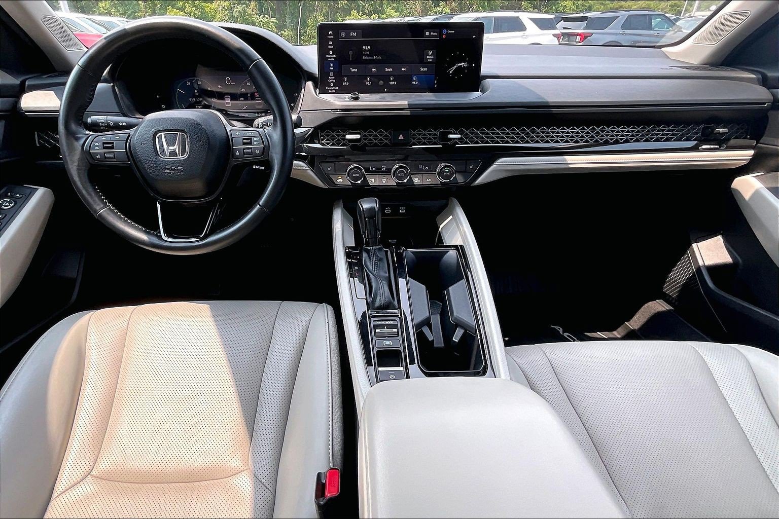 Used 2025 Honda Accord EX-L image 14