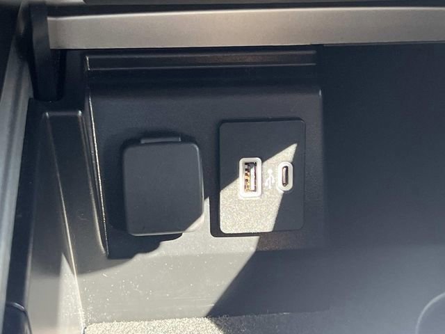 Certified 2023 Ford Explorer XLT w/ Equipment Group 202A image 29