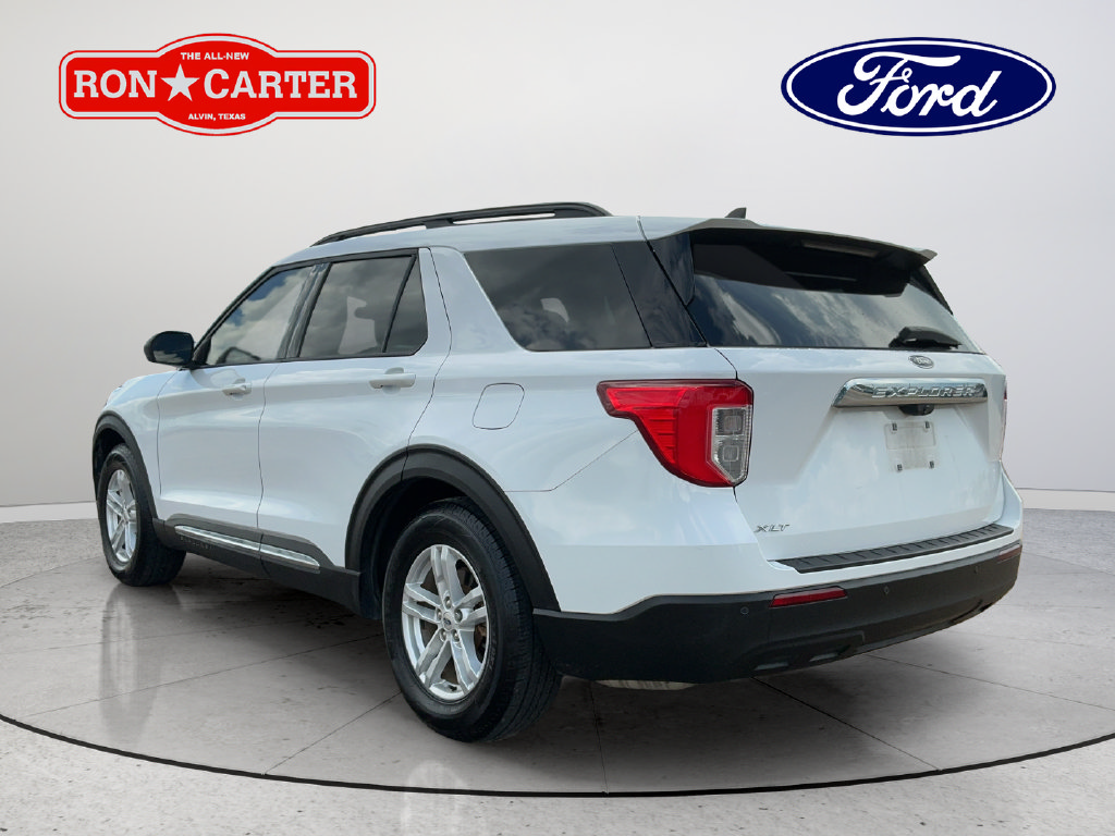 Certified 2021 Ford Explorer XLT RWD image 4