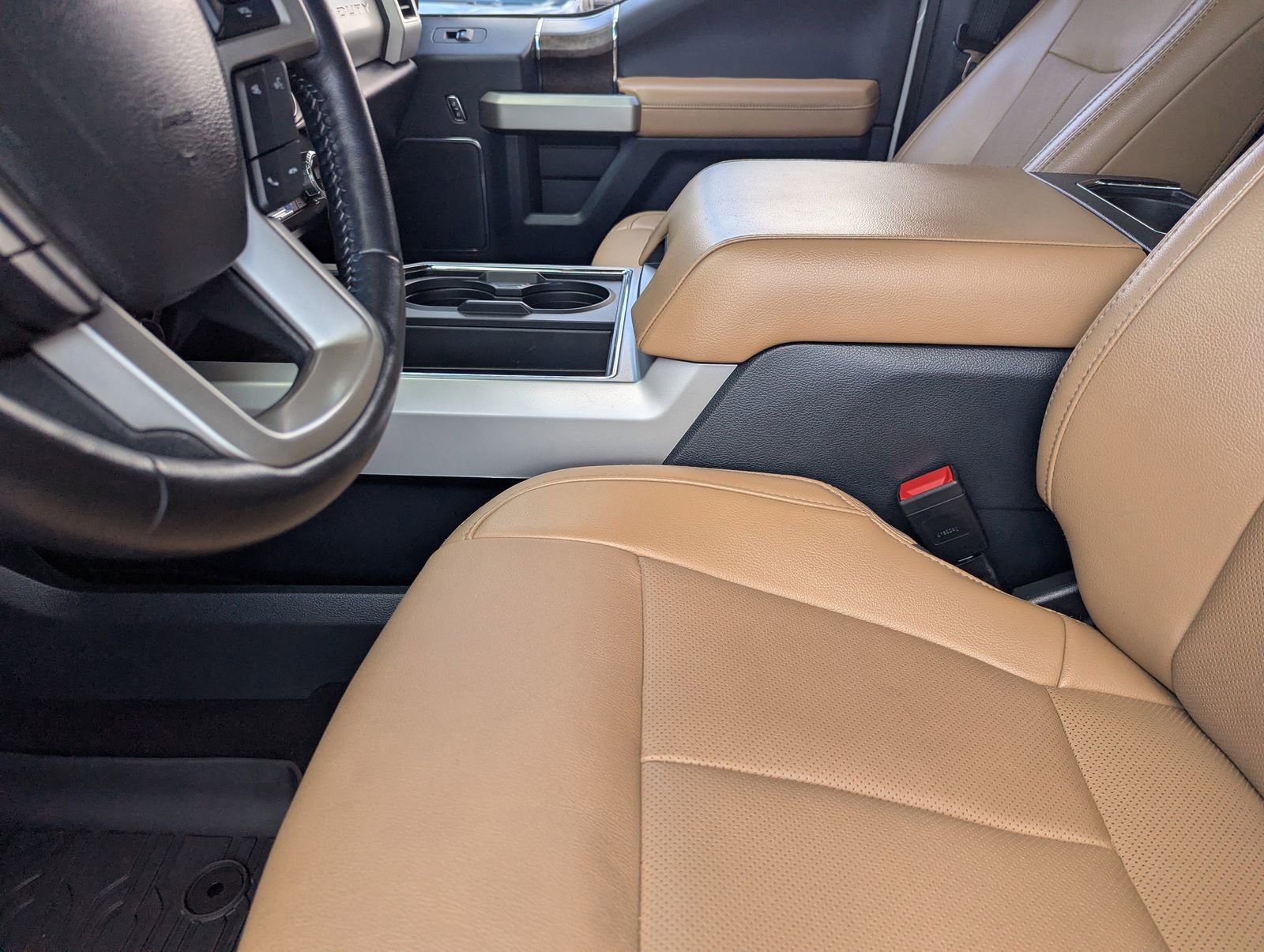 Certified 2022 Ford F250 Lariat w/ Lariat Ultimate Package image 19