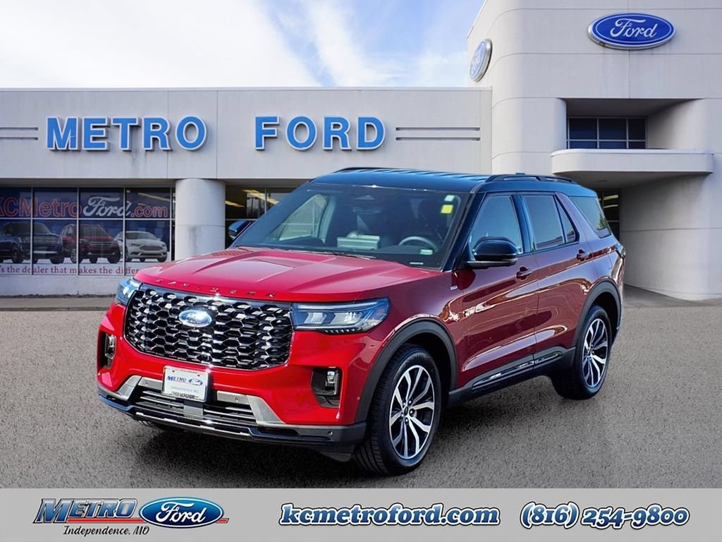 Certified 2025 Ford Explorer ST-Line w/ Premium Package RWD image 7