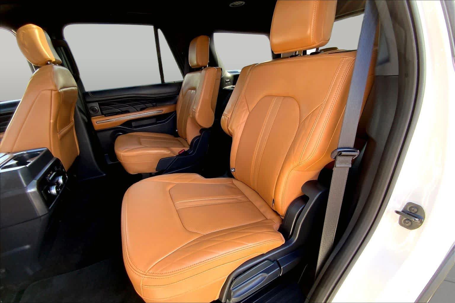 Certified 2023 Ford Expedition Platinum RWD image 19