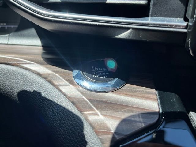 Certified 2022 Ford Explorer Limited w/ Equipment Group 301A RWD image 18