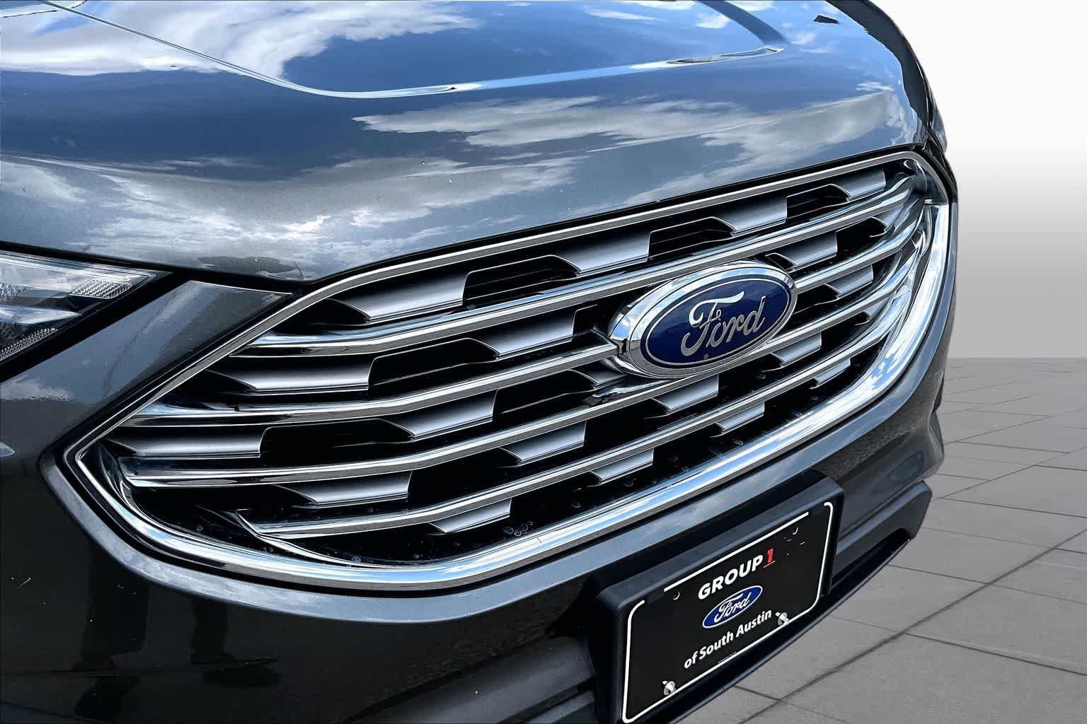 Certified 2020 Ford Edge SE FWD image 30