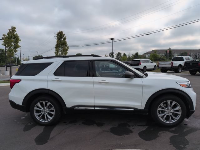 Certified 2021 Ford Explorer XLT w/ Equipment Group 202A AWD/4WD image 6