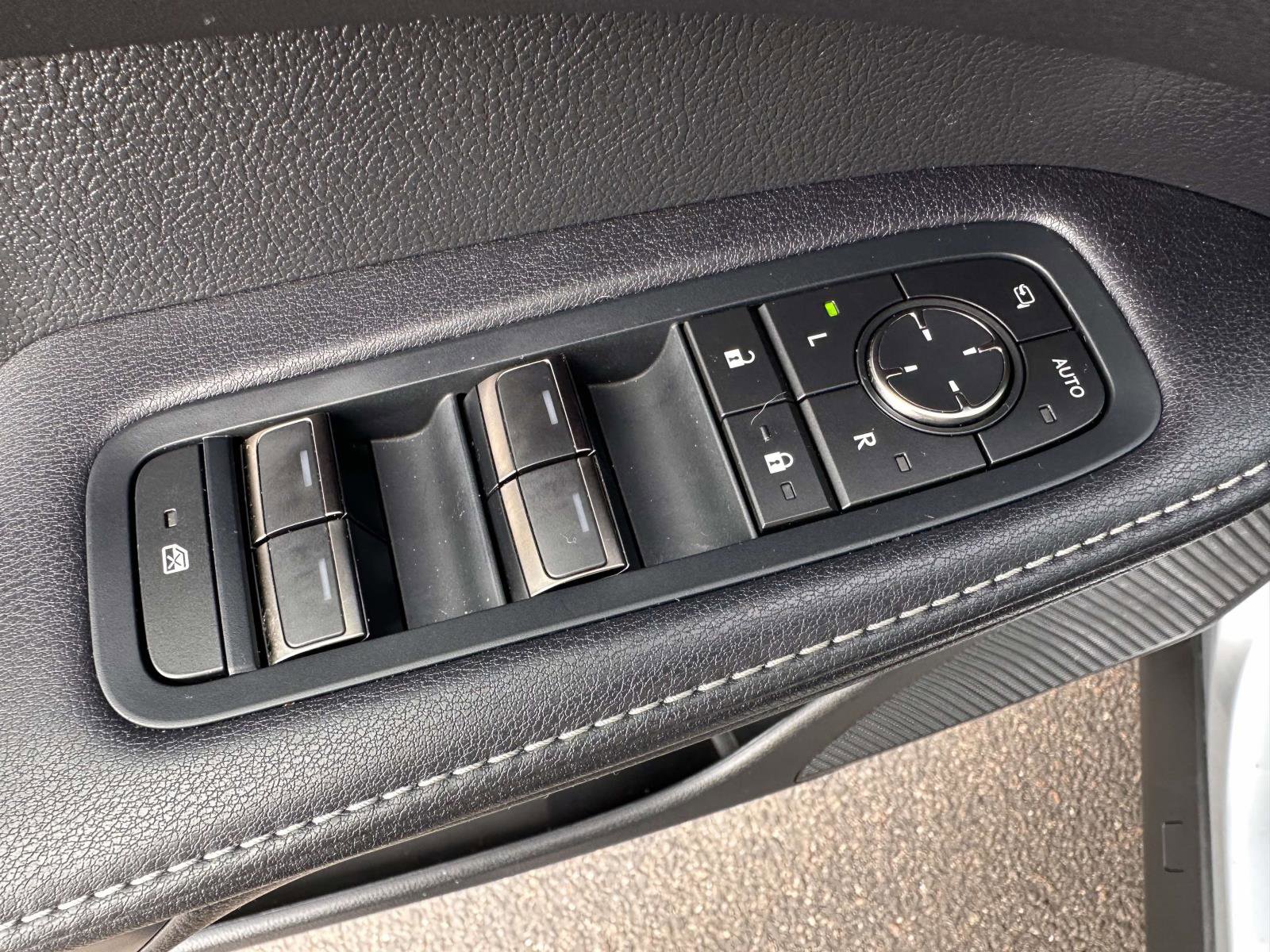 Used 2024 Lexus RX 350 F Sport w/ Convenience Package image 10