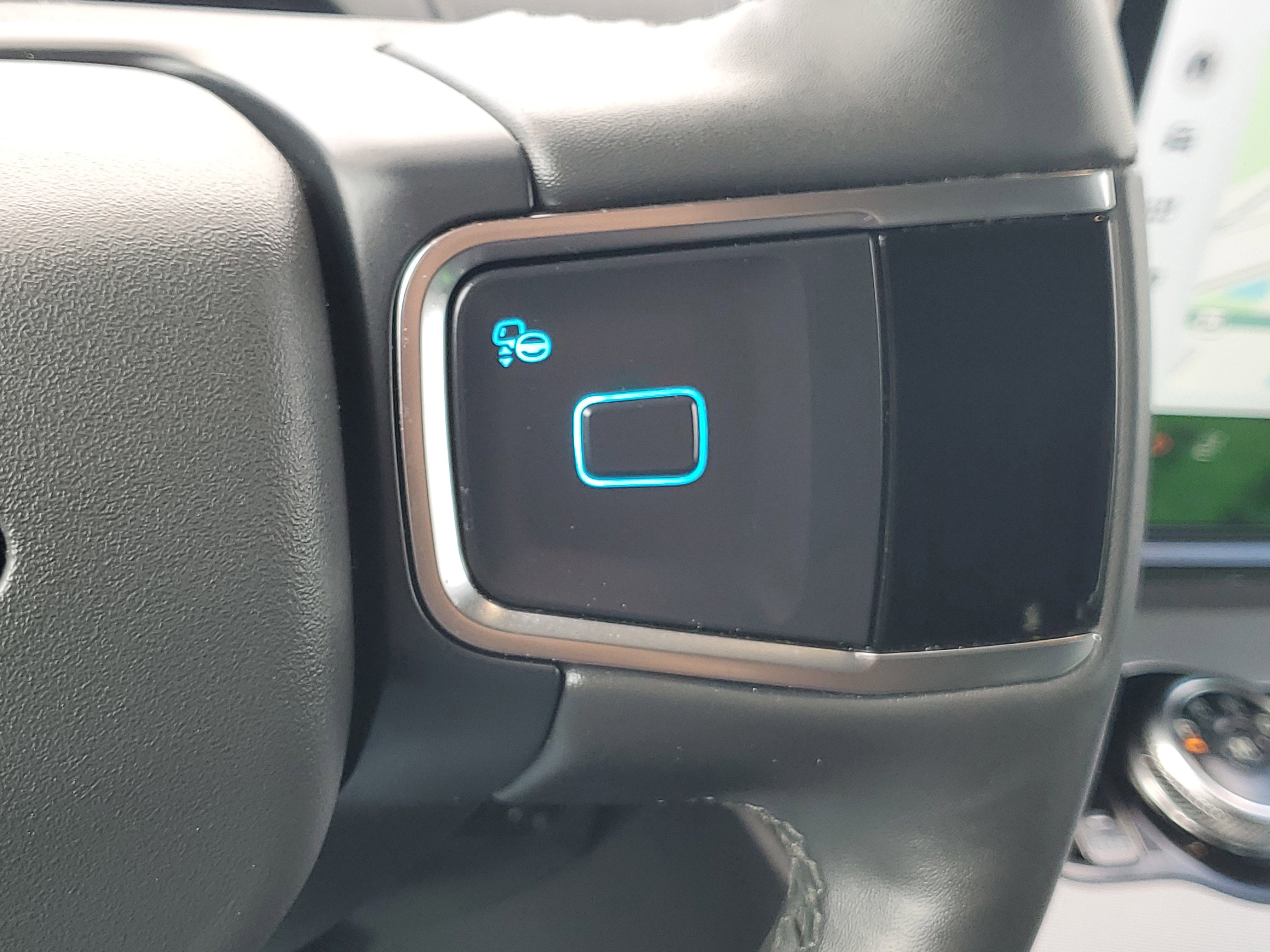 Certified 2025 Ford Expedition Active image 26