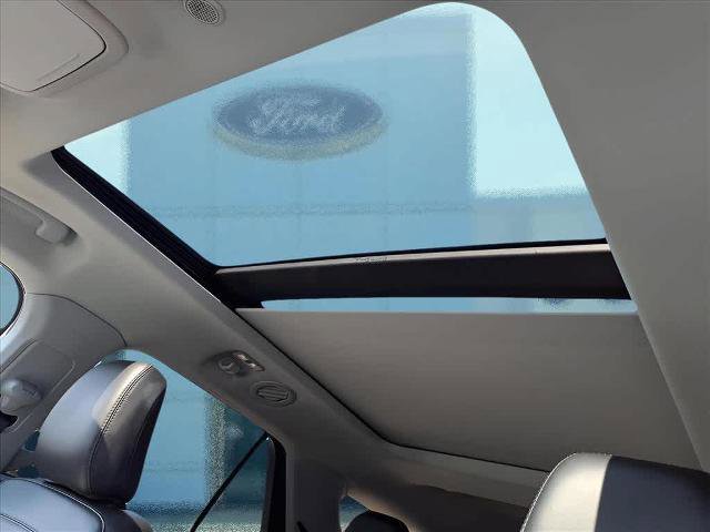 Certified 2022 Ford Explorer XLT w/ Equipment Group 202A image 21