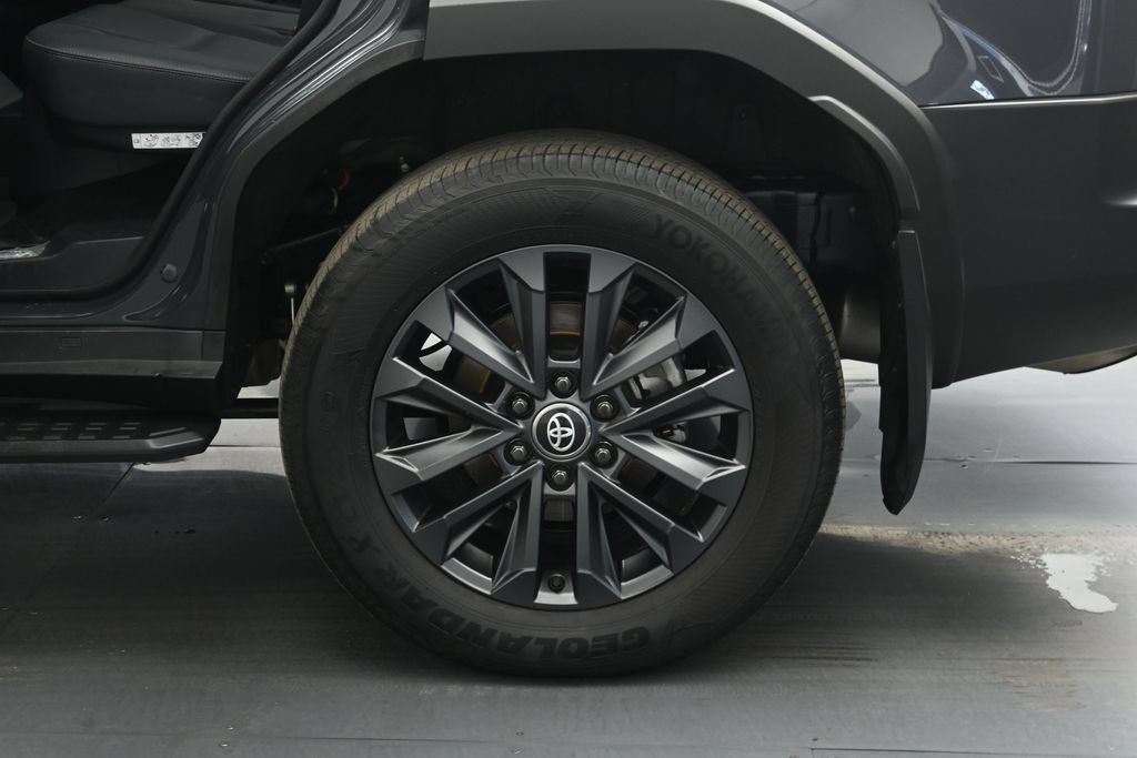 Used 2025 Toyota Land Cruiser w/ Premium Package AWD/4WD image 22