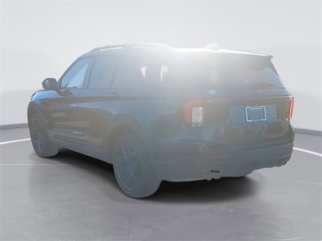 Certified 2025 Ford Explorer ST image 5