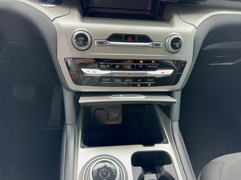 Certified 2022 Ford Explorer XLT RWD image 22