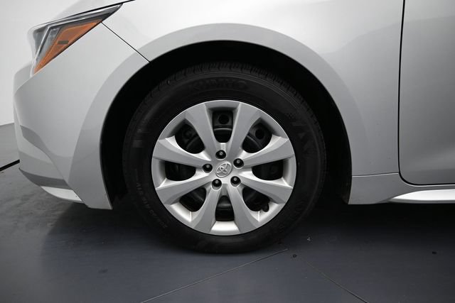 Used 2024 Toyota Corolla LE FWD image 9