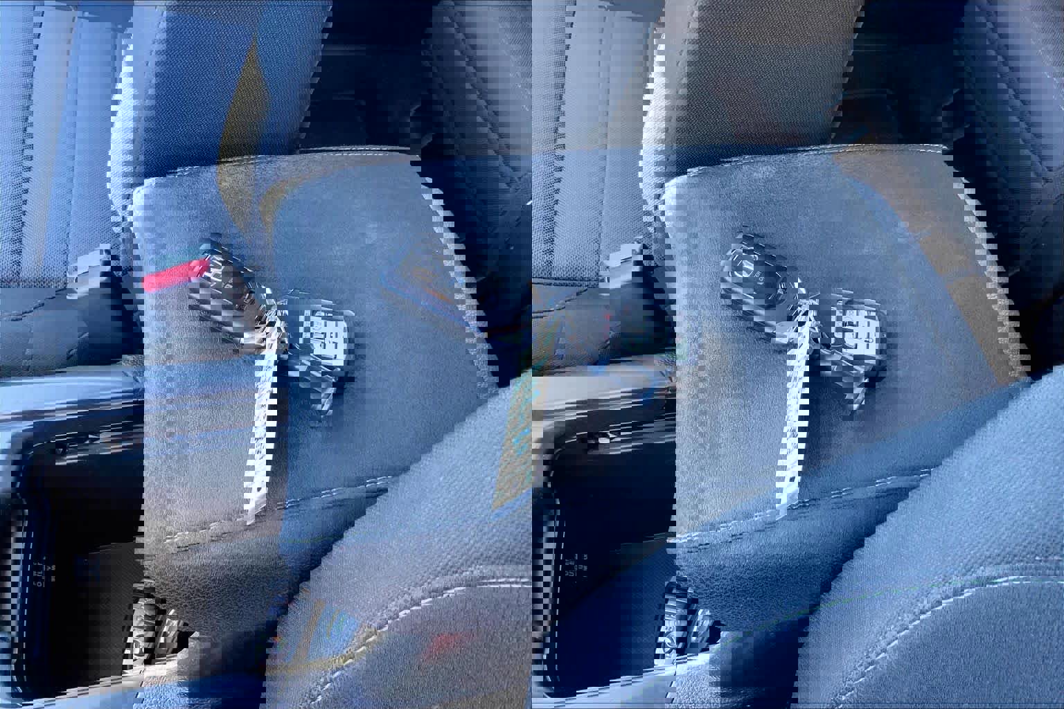 Used 2021 Honda CR-V EX image 14