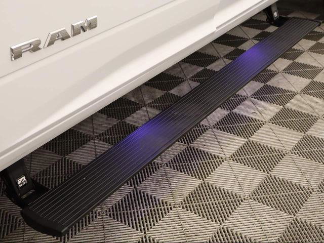 Used 2024 RAM 3500 Laramie image 27