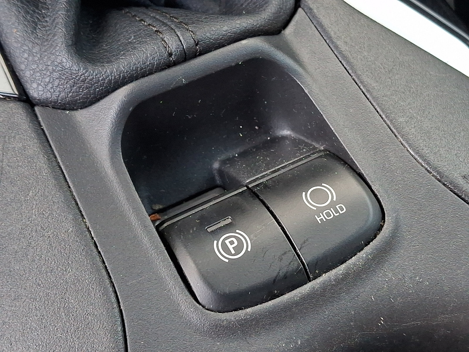 Used 2023 Toyota Corolla Cross LE w/ Moonroof Package AWD/4WD image 26