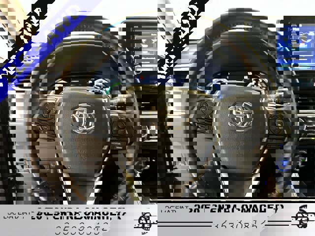 Used 2021 Toyota Venza XLE image 10