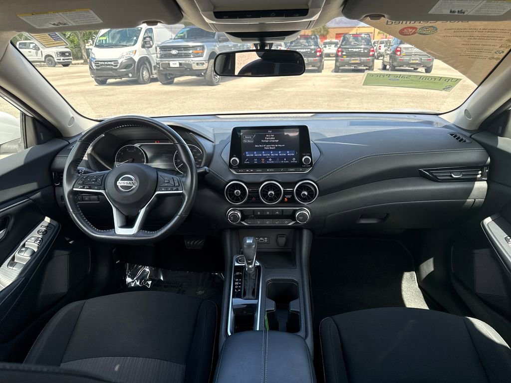 Used 2022 Nissan Sentra SV FWD image 6