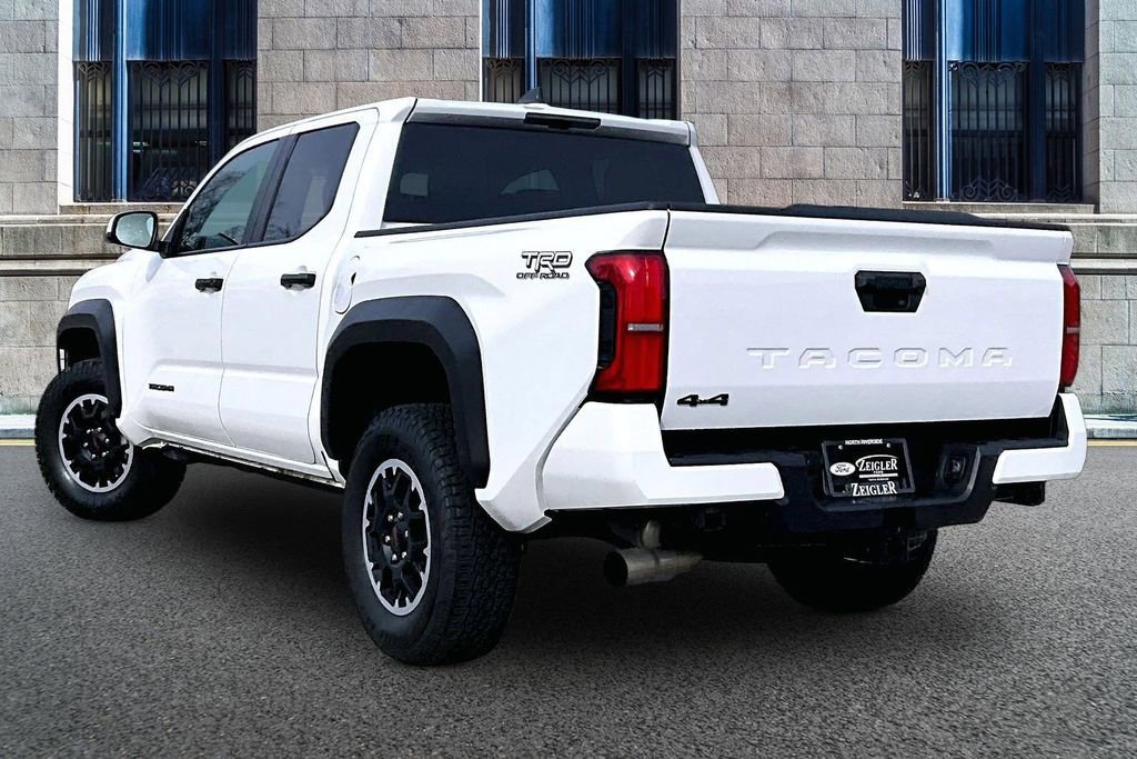 Used 2025 Toyota Tacoma TRD Off-Road AWD/4WD image 10