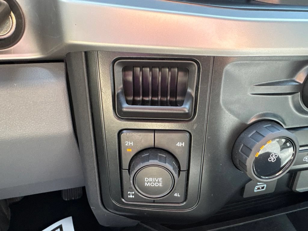 Certified 2025 Ford F250 XL w/ STX Appearance Package AWD/4WD image 23