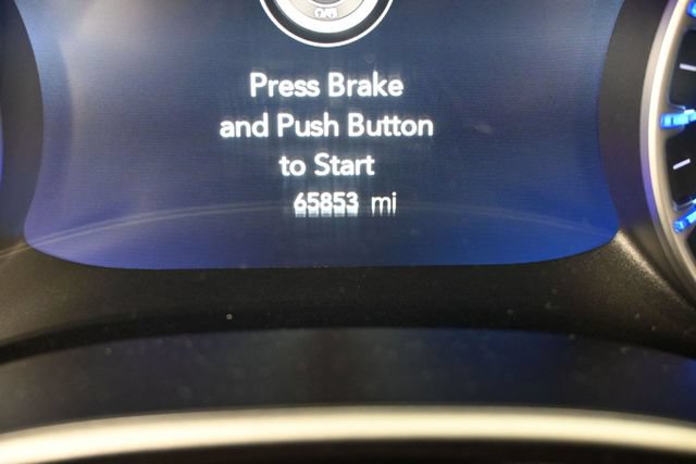 Used 2024 Chrysler Pacifica Touring-L FWD image 19