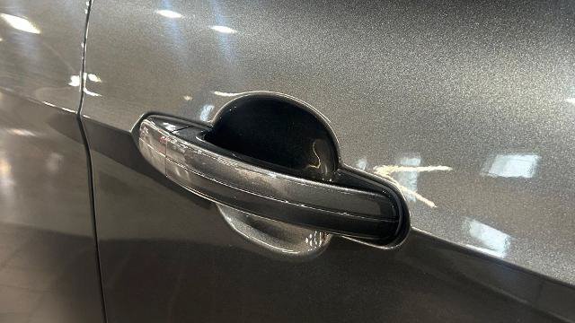 Certified 2018 Ford Escape SE w/ SE Sync 3 Package AWD/4WD image 14