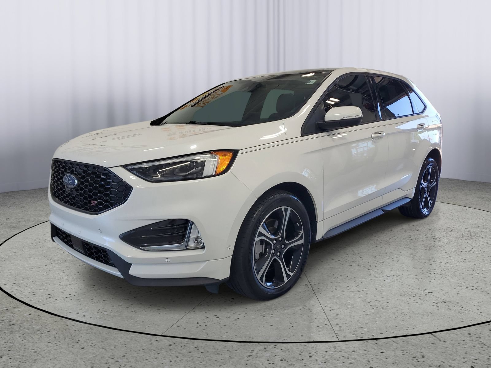 Certified 2022 Ford Edge ST w/ Equipment Group 401A AWD/4WD image 2