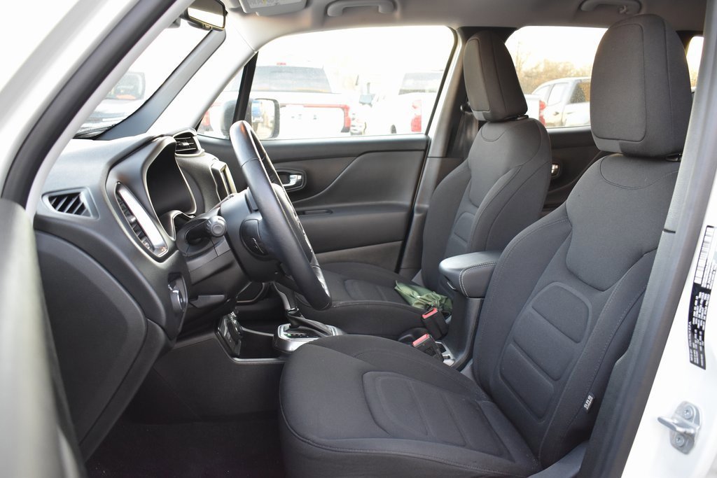 Used 2022 Jeep Renegade Latitude w/ Convenience Group image 7