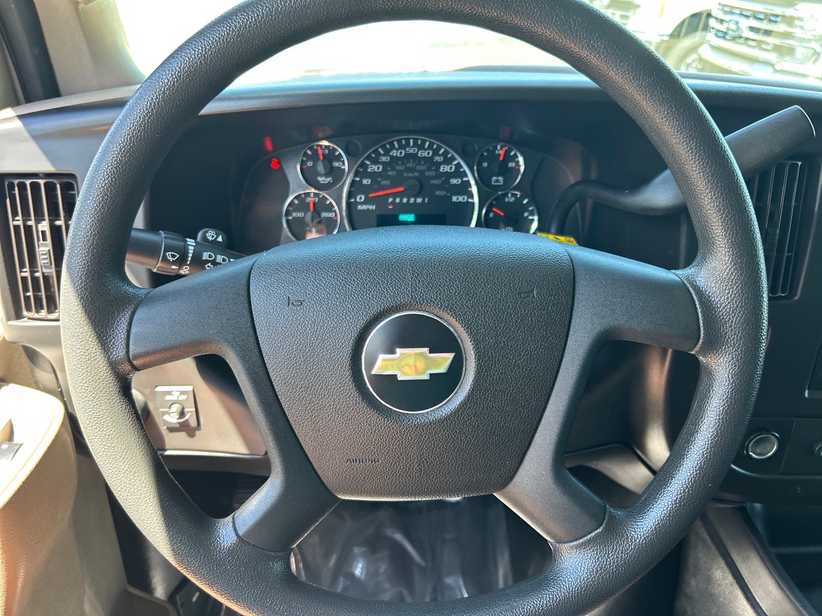 Used 2020 Chevrolet Express 3500 Extended RWD image 19