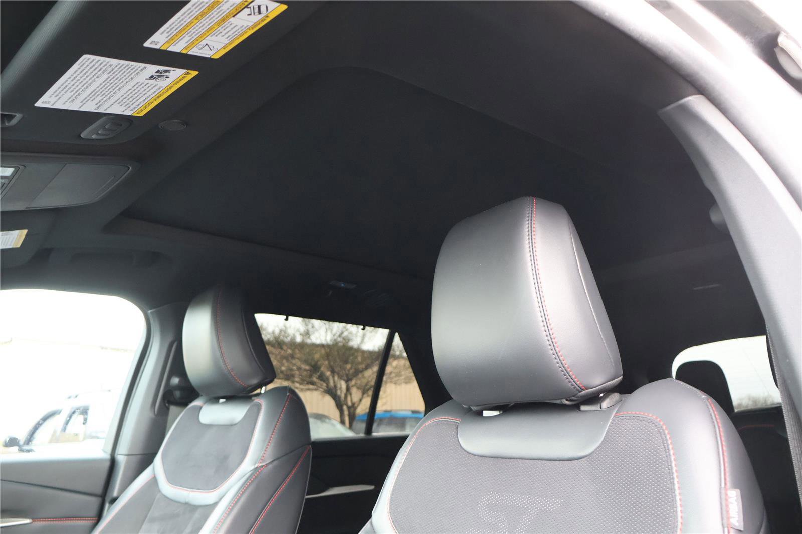 Certified 2025 Ford Explorer ST image 14