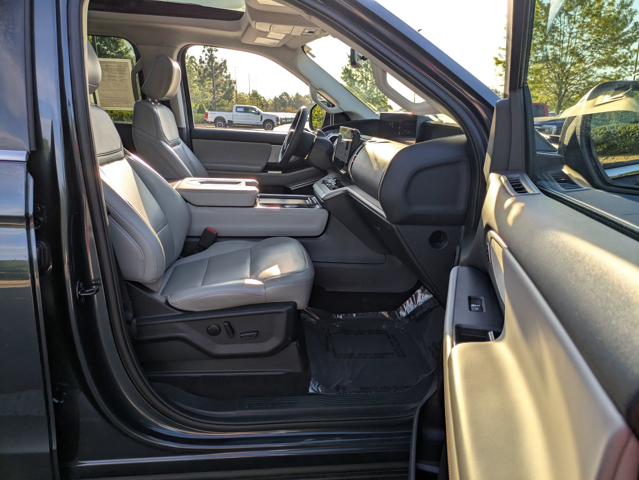 Certified 2025 Ford Expedition Max Active RWD image 38