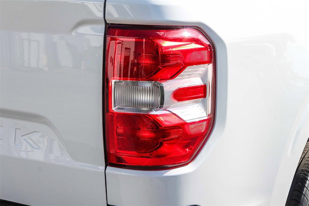 Certified 2024 Ford Maverick XL image 11