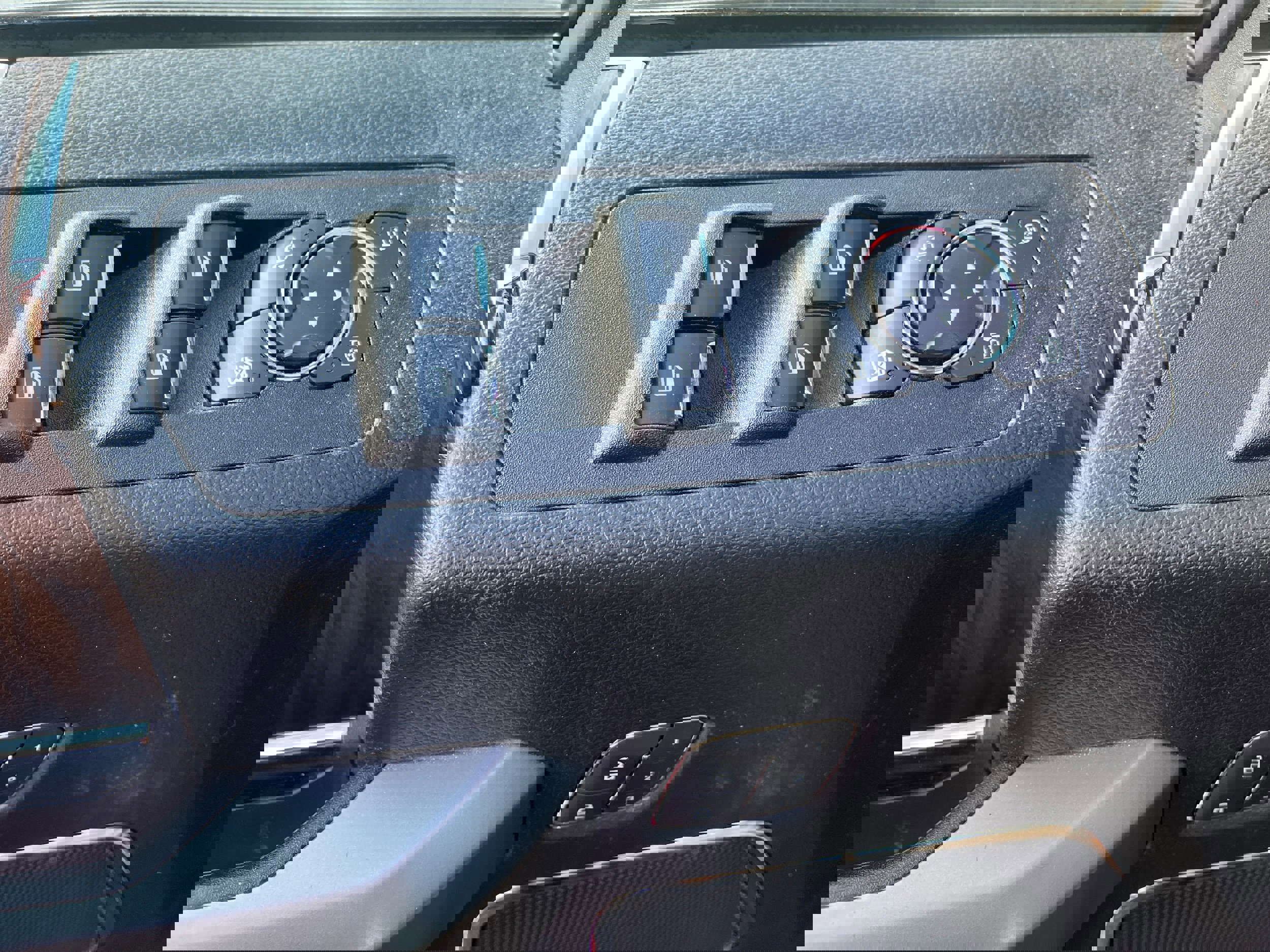 Certified 2019 Ford F150 Lariat image 28