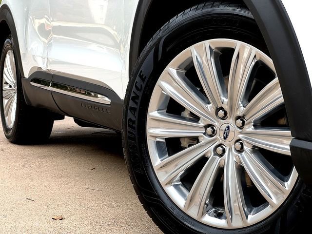 Certified 2020 Ford Explorer Limited image 2