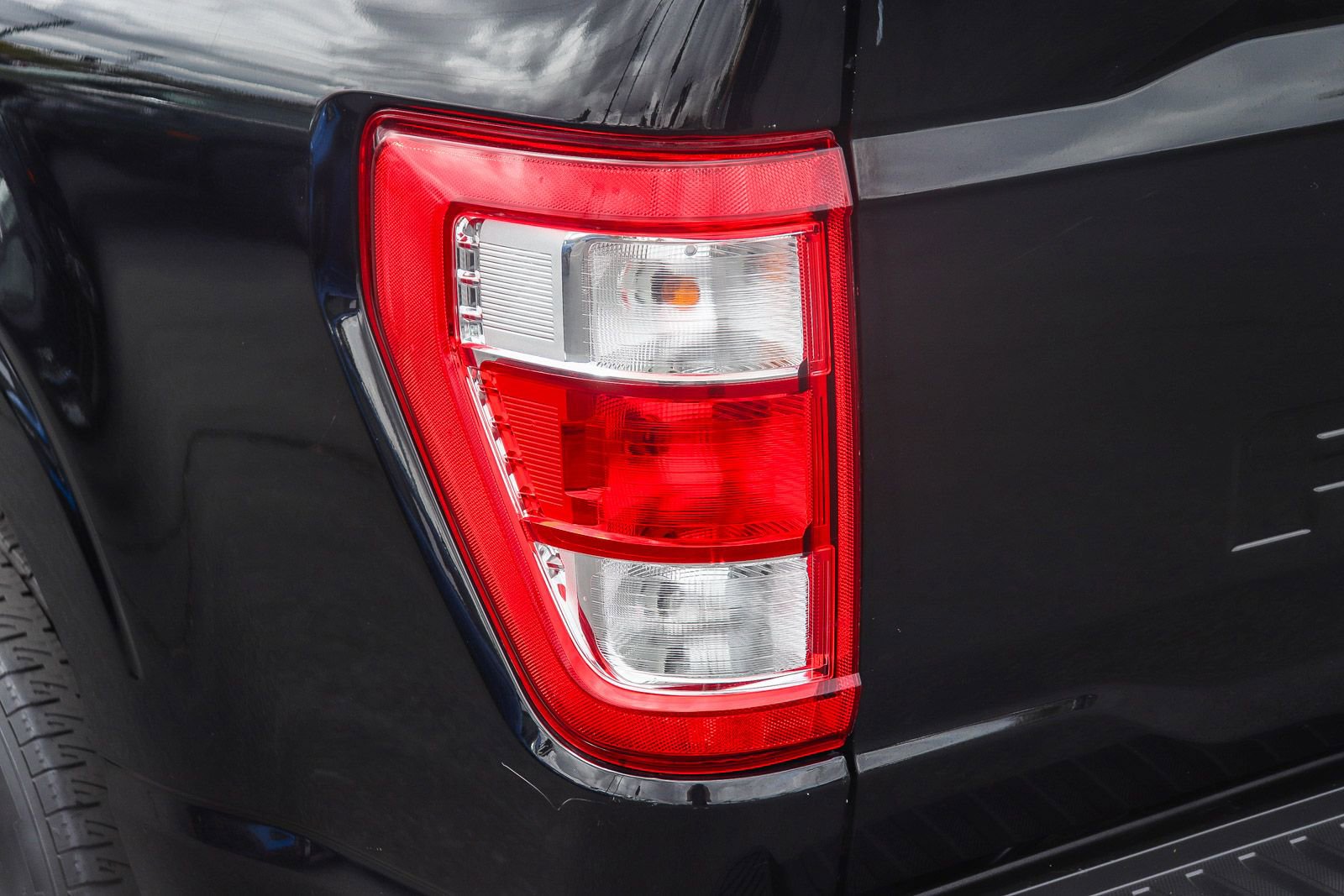 Certified 2022 Ford F150 XL w/ STX Appearance Package RWD image 7