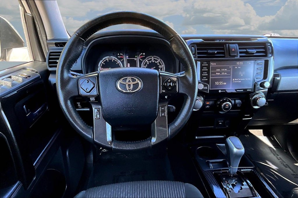 Used 2021 Toyota 4Runner TRD Off-Road AWD/4WD image 10