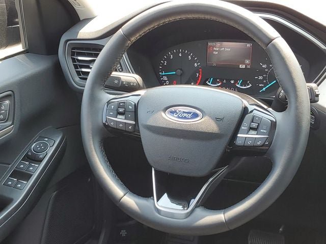 Certified 2022 Ford Escape SEL w/ Class II Trailer Tow Package AWD/4WD image 27