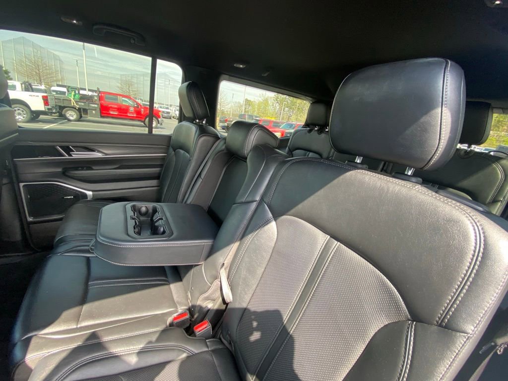 Used 2023 Jeep Wagoneer Series II image 23